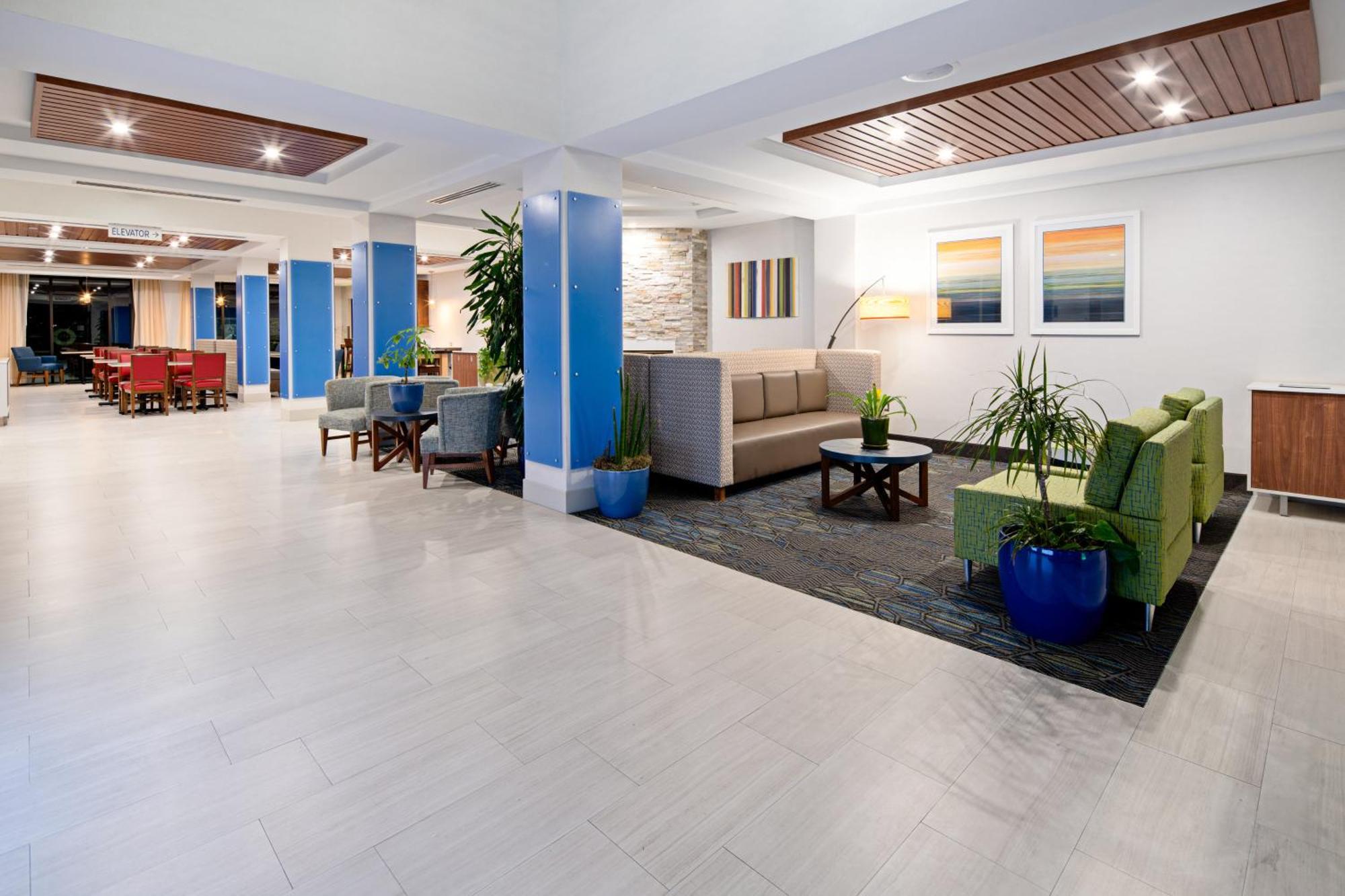 Holiday Inn Express Hotel & Suites Atascadero By Ihg Buitenkant foto