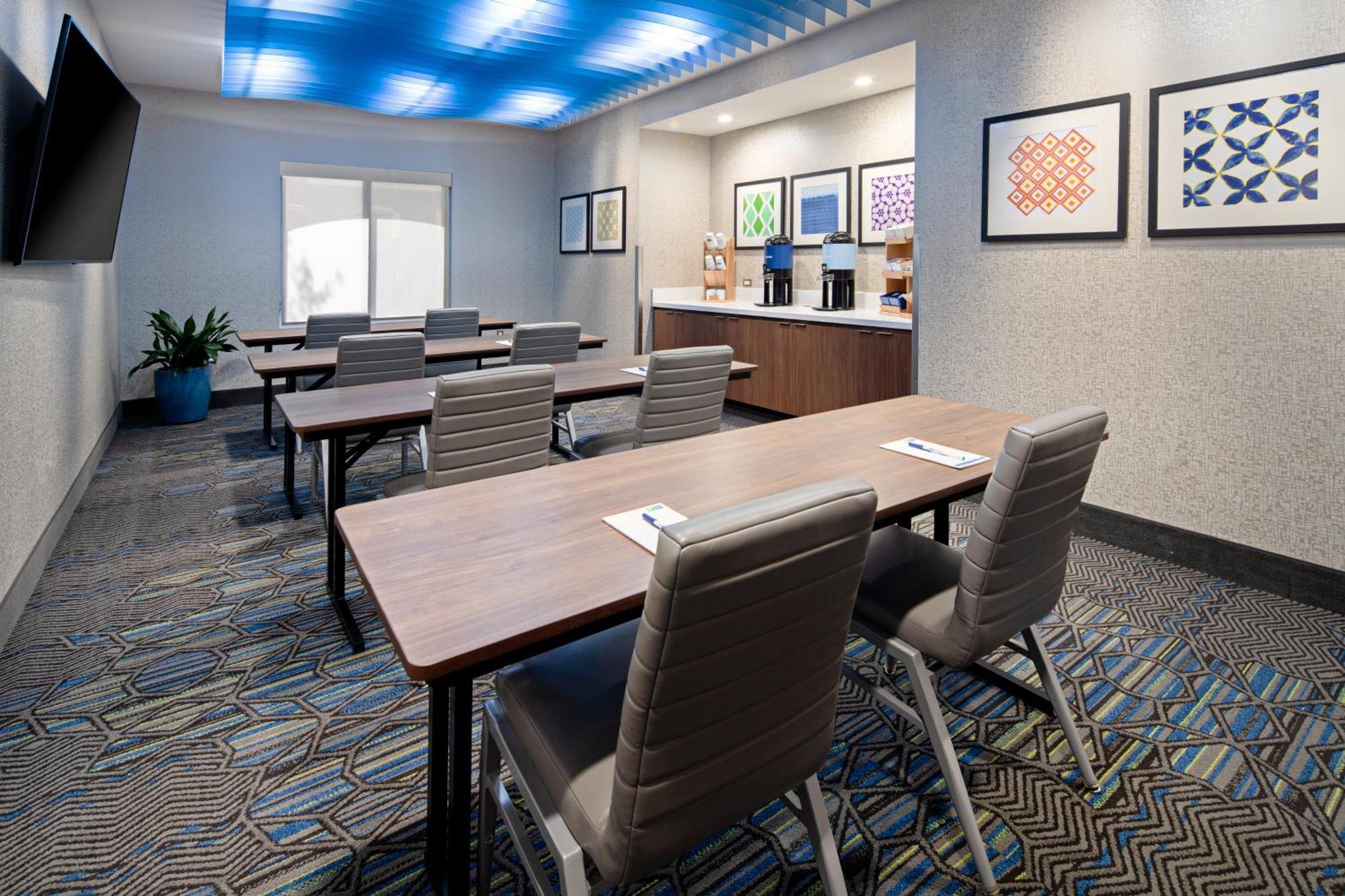 Holiday Inn Express Hotel & Suites Atascadero By Ihg Buitenkant foto